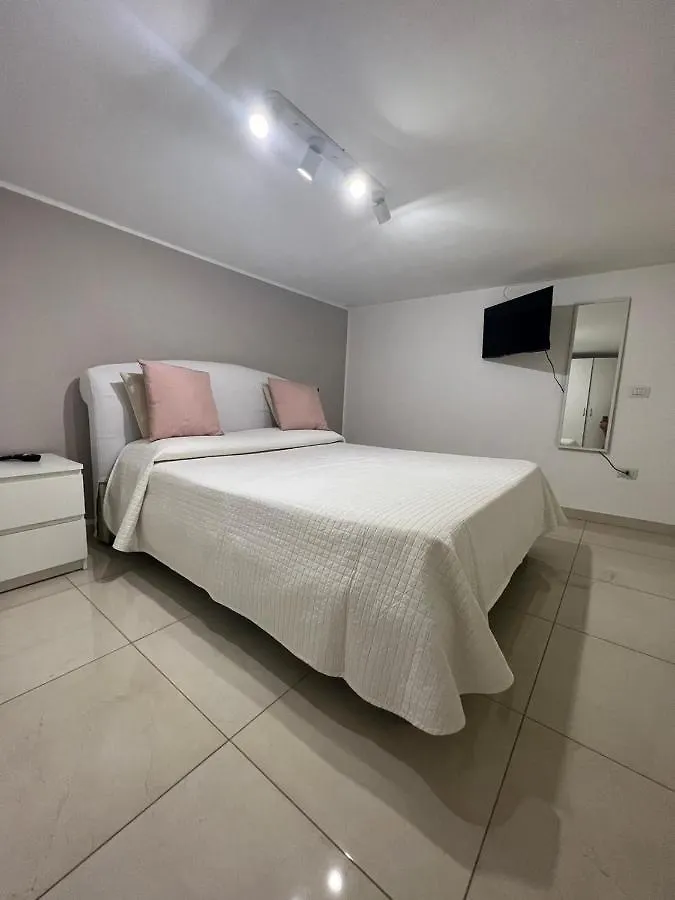 Life House Apartment Naples Italy